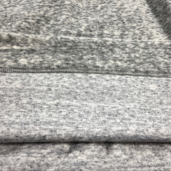 Loft Gray/White spotted, off-shoulder sweater - Picture 4 of 8